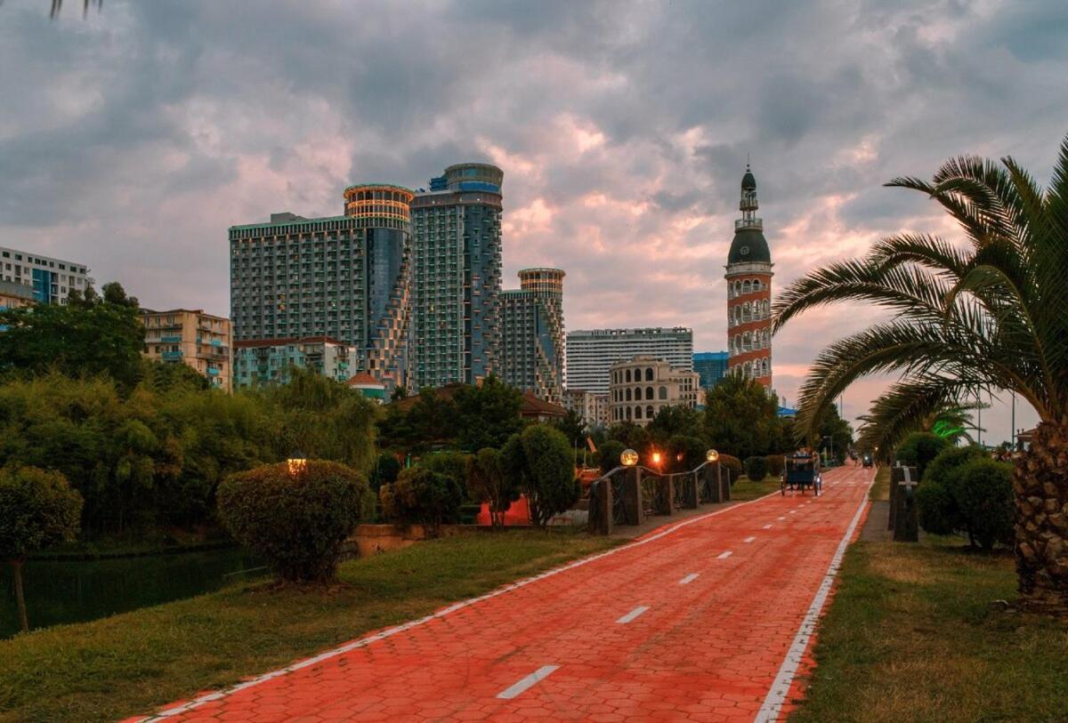 Orbi City In Batumi Exterior foto